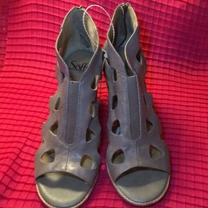 Sofft Taupe Leather Sandals